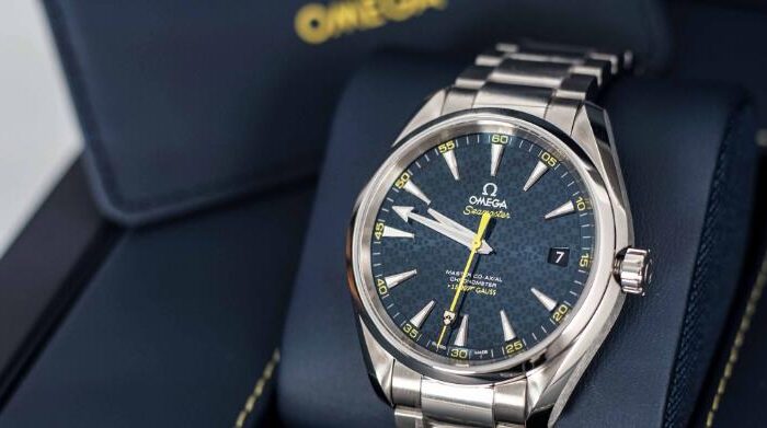 Compare Omega Replica Seamaster and Omega Replica Speedmaster watches